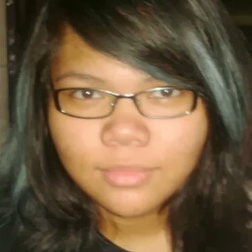 Meet your Posher, Micaela